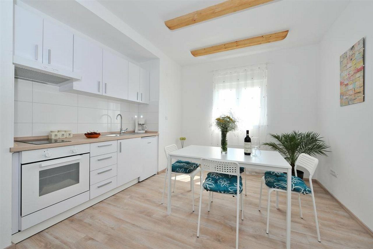 Apartments Ivkovic 扎达尔 外观 照片